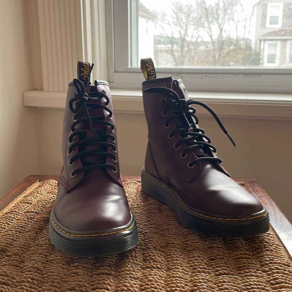 Gorgeous doc marts! Worn twice!